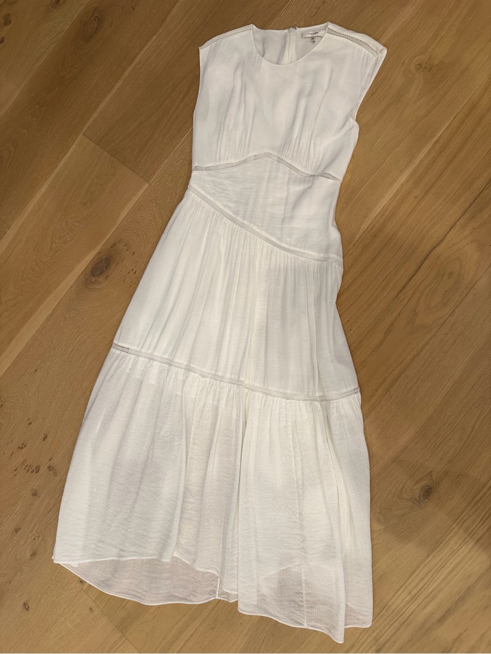 Sleeveless White Tiered Midi Dress - Picture 6 of 9